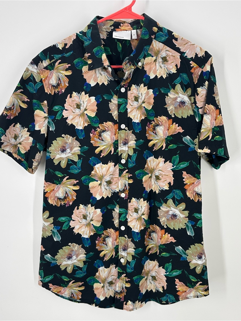 ASOS Design Men’s Short Sleeve Button Down Shirt Featuring a Dark Floral Print
